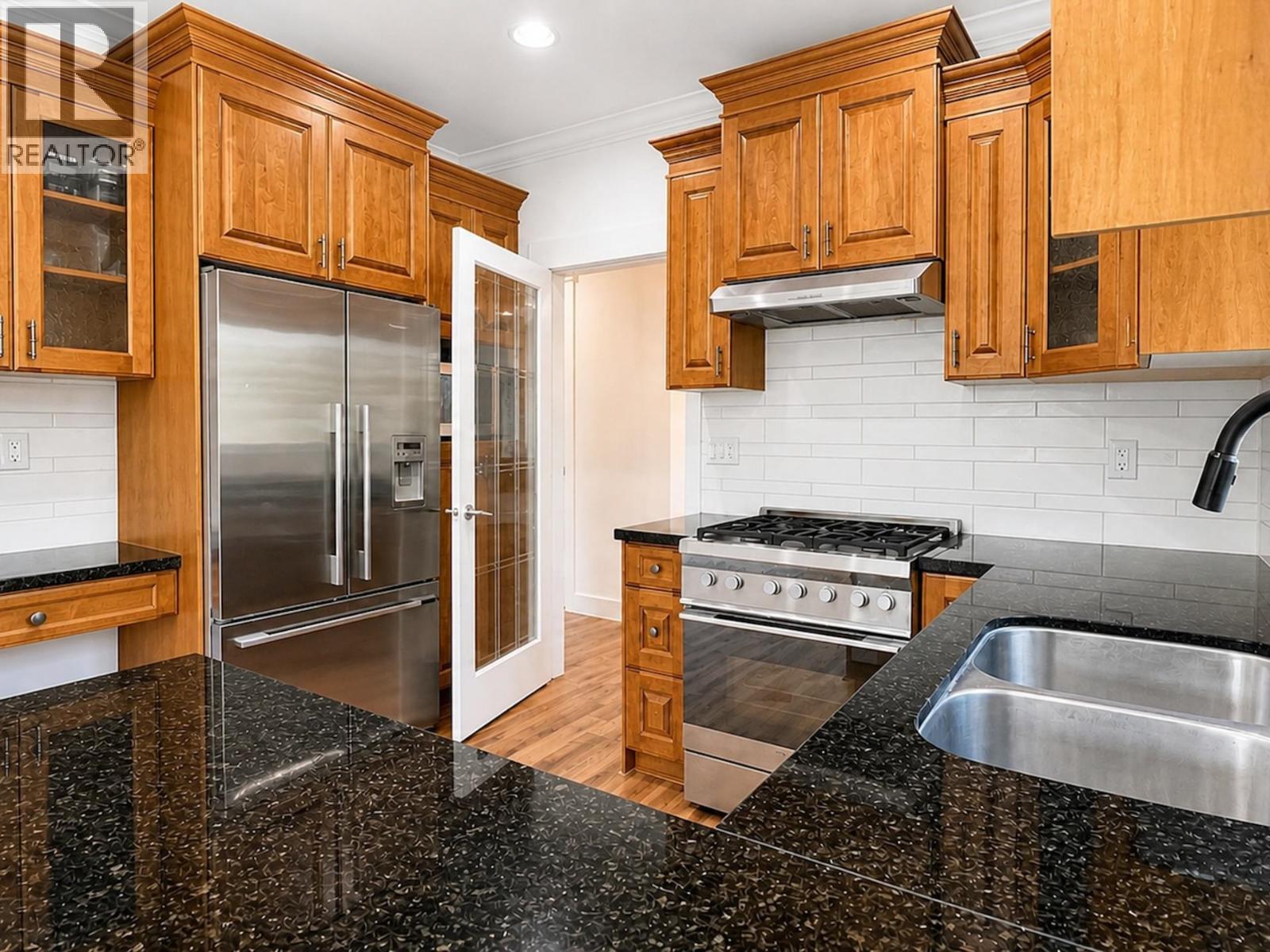 2388 E 5th Avenue, Vancouver, British Columbia  V5N 1N1 - Photo 8 - R3155383