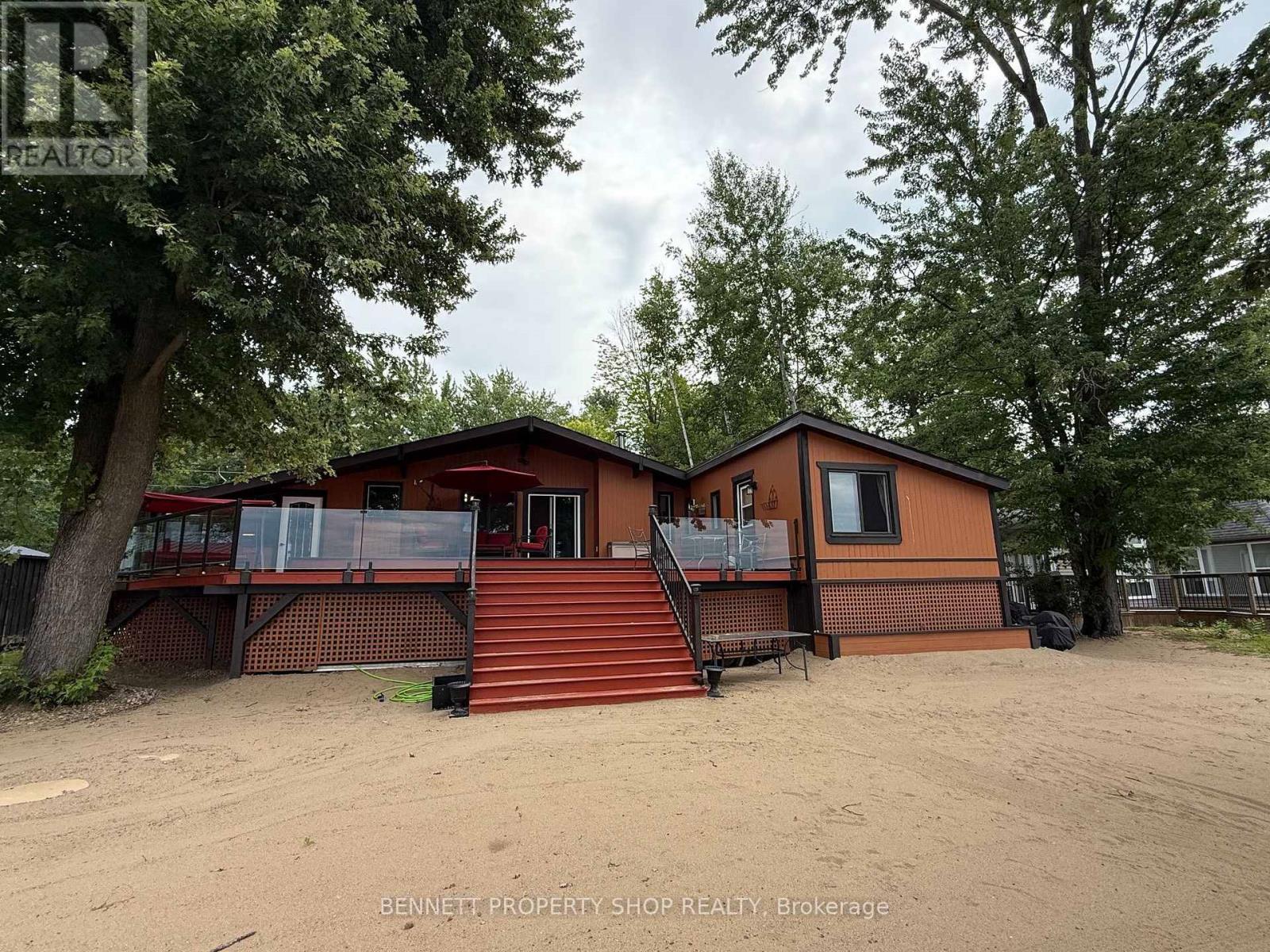 4240 Armitage Avenue, Ottawa, Ontario K0A 1T0 - Photo 2 - X13684208