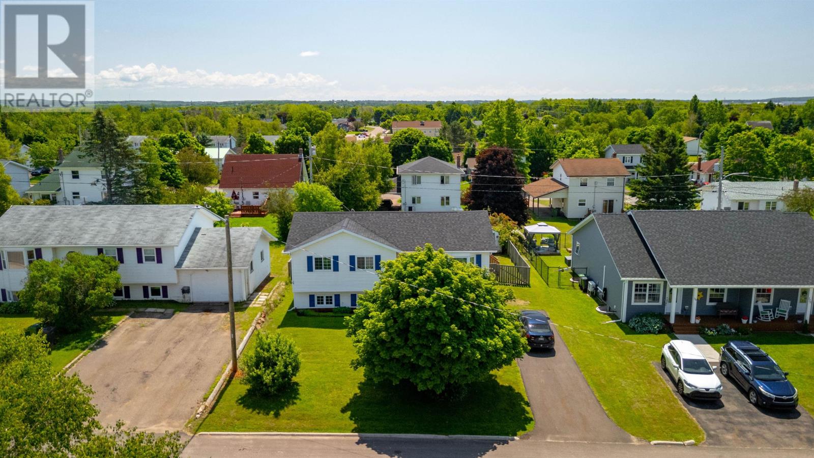 124 Westridge Crescent, Charlottetown, Prince Edward Island  C1A 9E7 - Photo 2 - 202620805