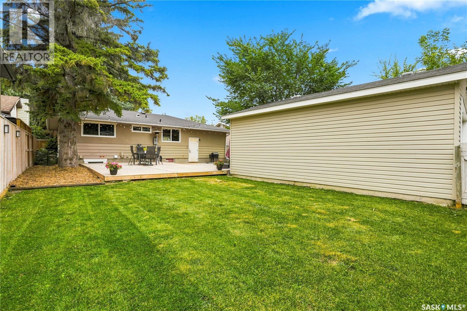 1813 Cameron Avenue, Saskatoon, Saskatchewan  S7H 3N2 - Photo 48 - SK045747
