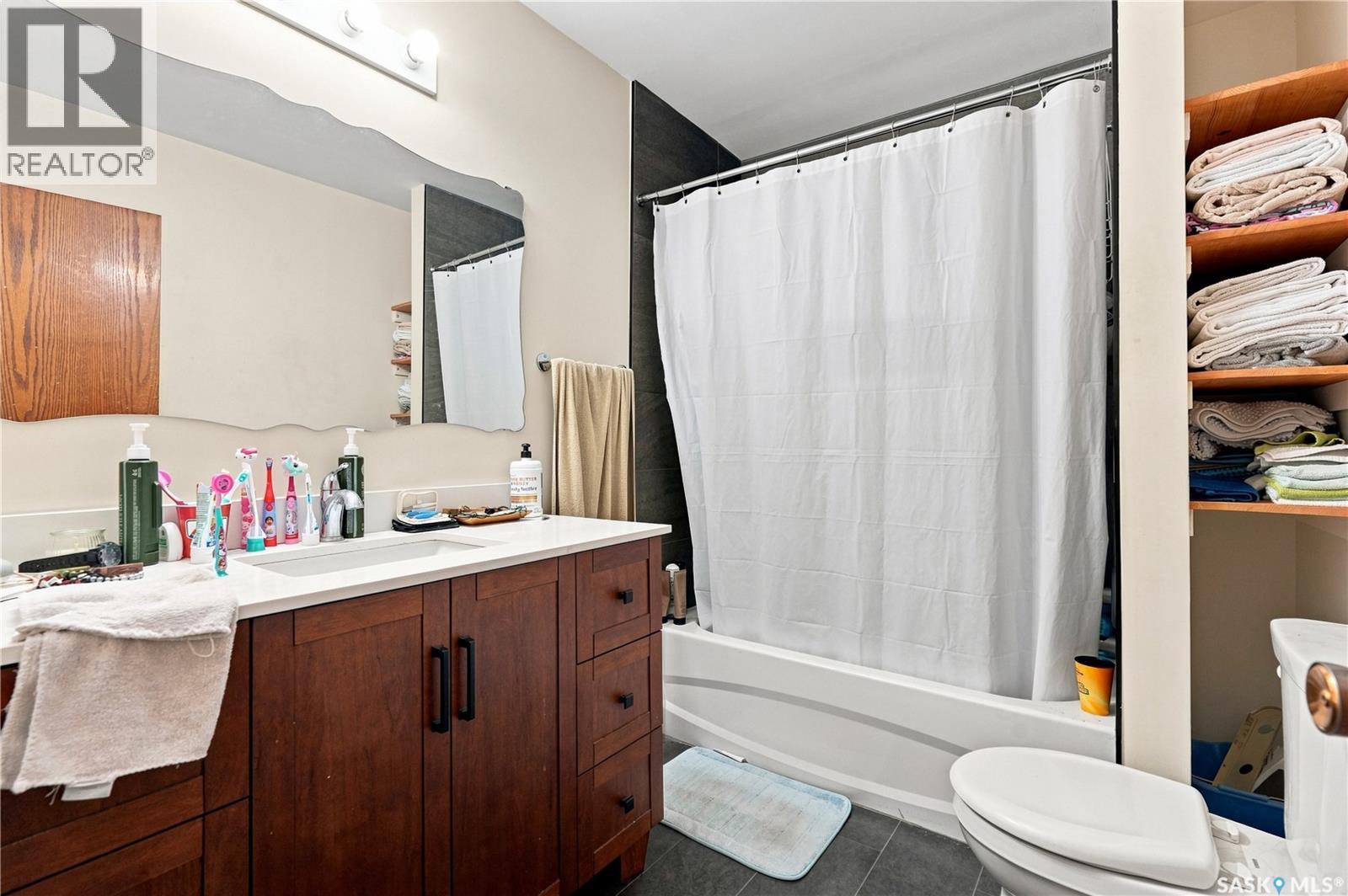 1020 Warner Street, Moose Jaw, Saskatchewan  S6H 5S5 - Photo 27 - SK045727