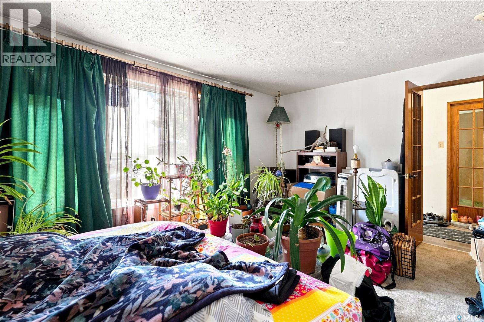 1020 Warner Street, Moose Jaw, Saskatchewan  S6H 5S5 - Photo 42 - SK045727