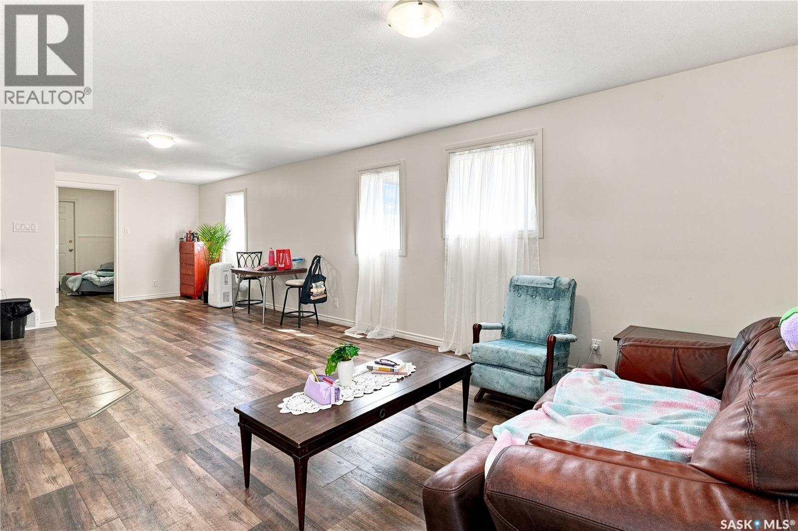 1020 Warner Street, Moose Jaw, Saskatchewan  S6H 5S5 - Photo 43 - SK045727