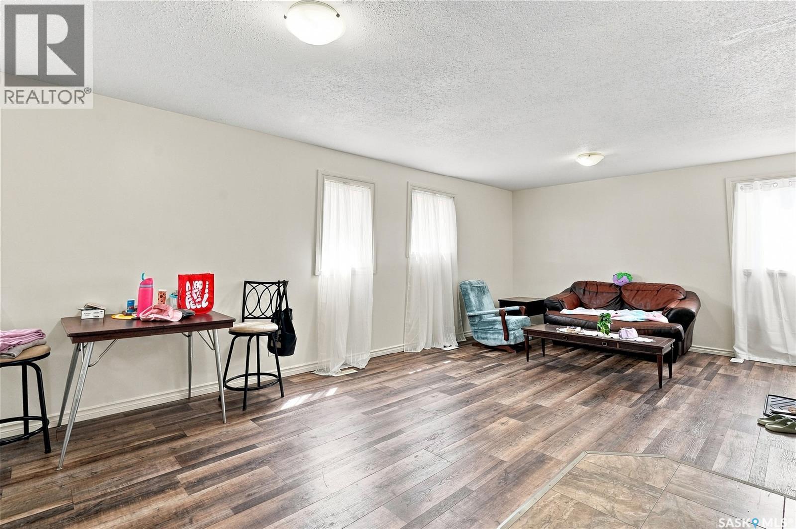 1020 Warner Street, Moose Jaw, Saskatchewan  S6H 5S5 - Photo 48 - SK045727