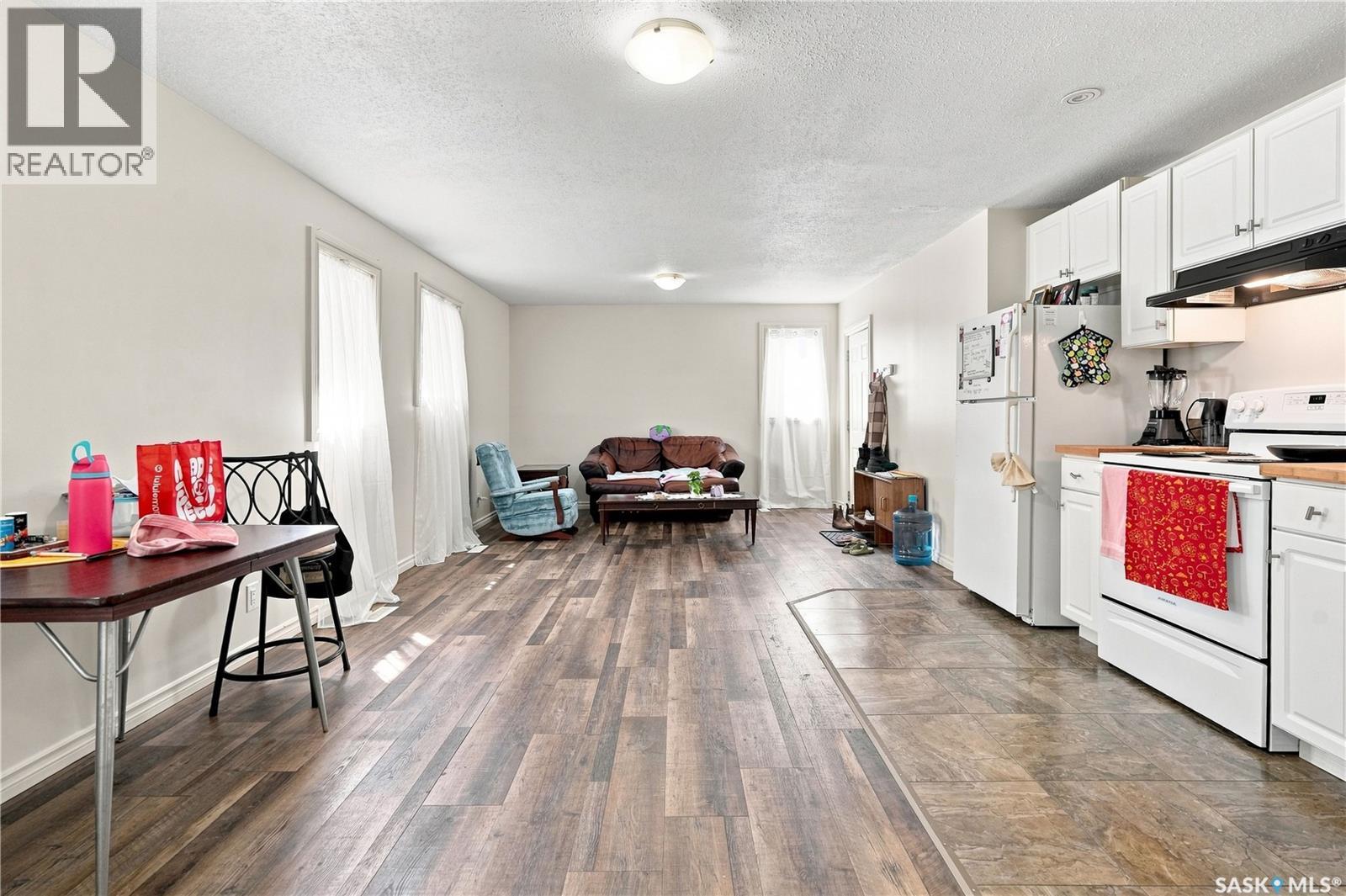 1020 Warner Street, Moose Jaw, Saskatchewan  S6H 5S5 - Photo 49 - SK045727