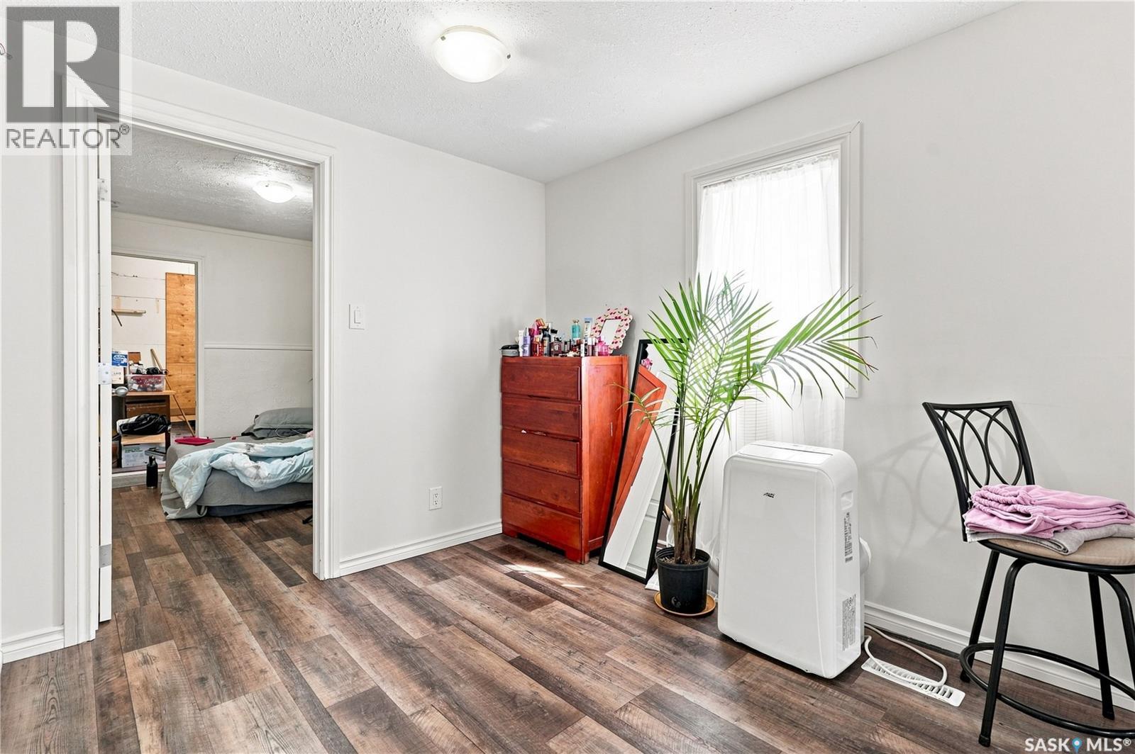 1020 Warner Street, Moose Jaw, Saskatchewan  S6H 5S5 - Photo 50 - SK045727
