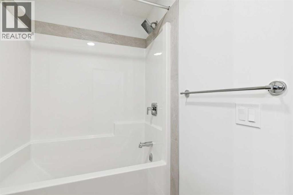 145 Snowberry Common SE, Calgary, Alberta  T3M 4G6 - Photo 32 - A2324737