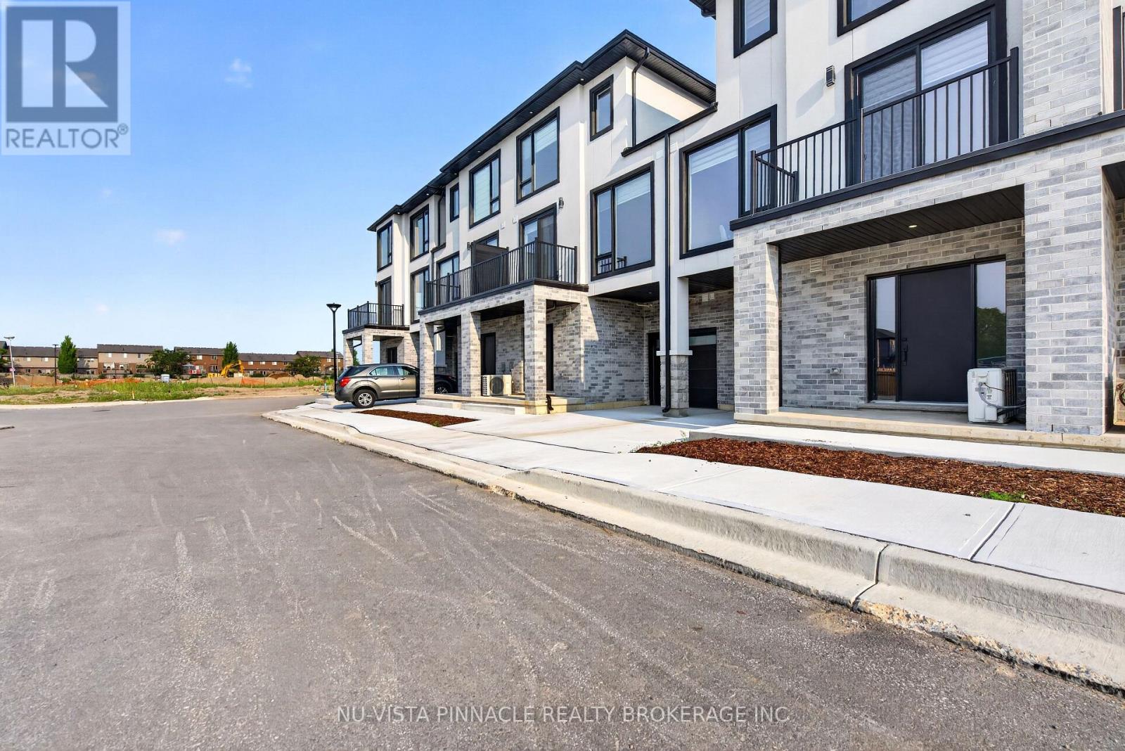 14 - 3103 Petty Street, London South, Ontario N6L 0K1 - Photo 5 - X13684538