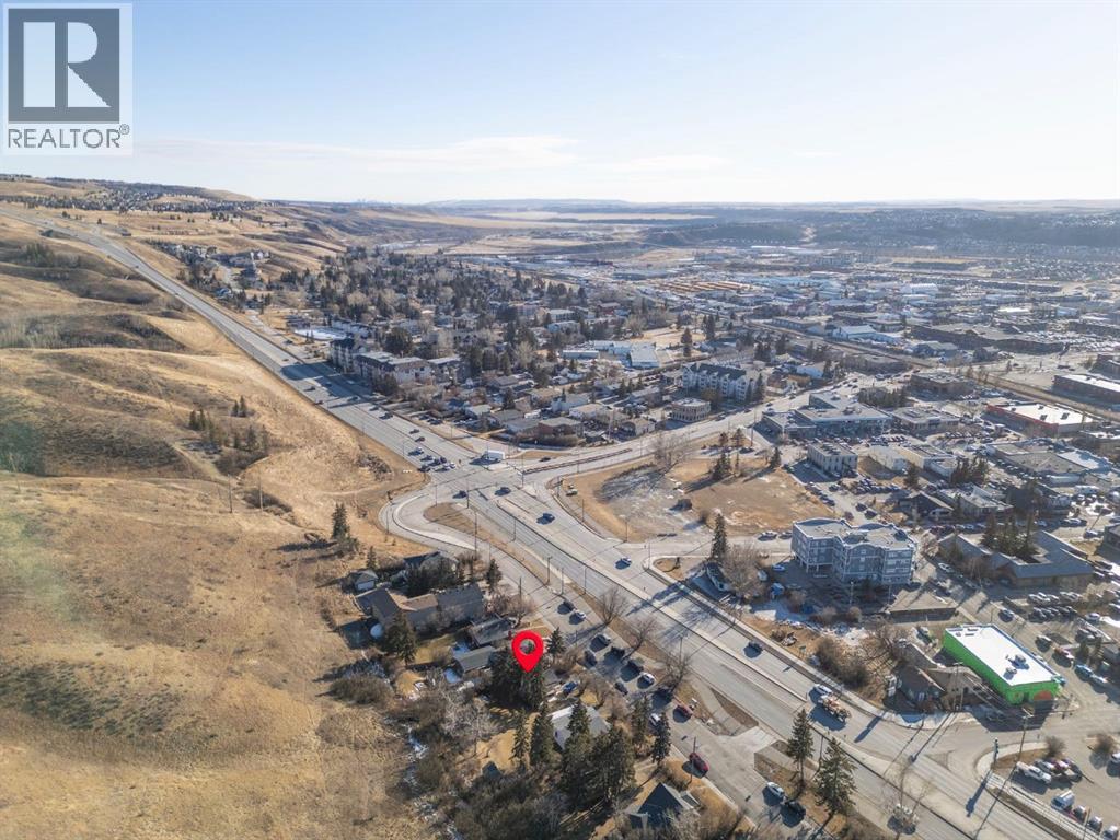 328 Third Street W, Cochrane, Alberta  T4C 1Z6 - Photo 14 - A2318094