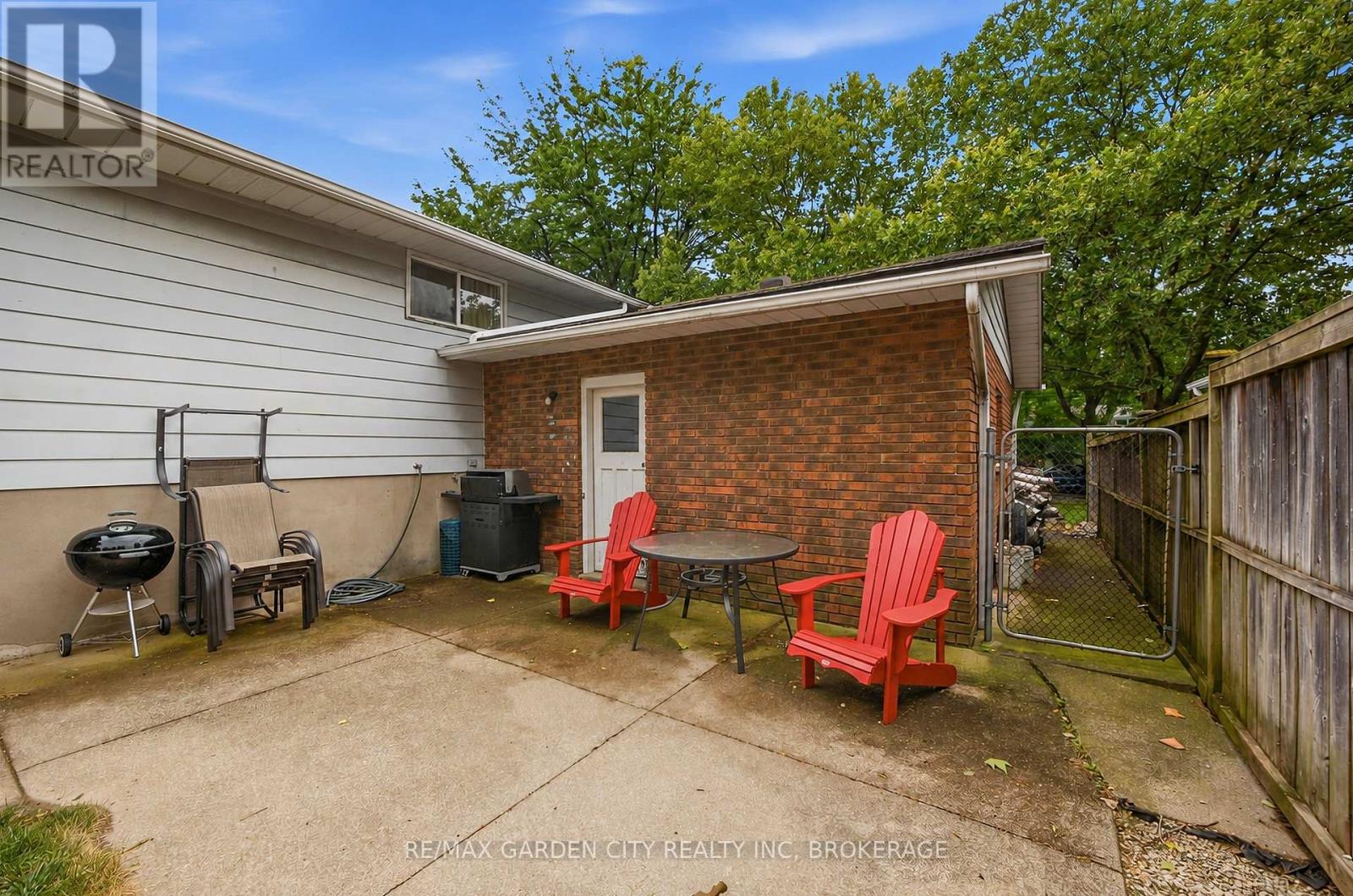 11 Kimbermount Drive, St. Catharines, Ontario  L2N 5W6 - Photo 23 - X13684368