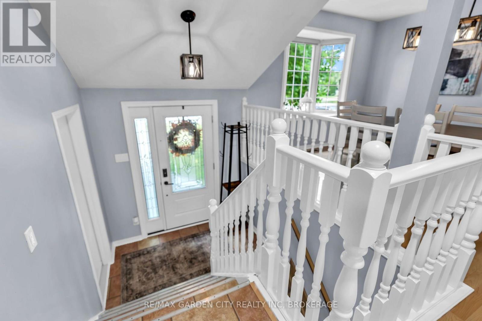 80 Beckett Boulevard, Tillsonburg, Ontario  N4G 5N3 - Photo 2 - X13684408