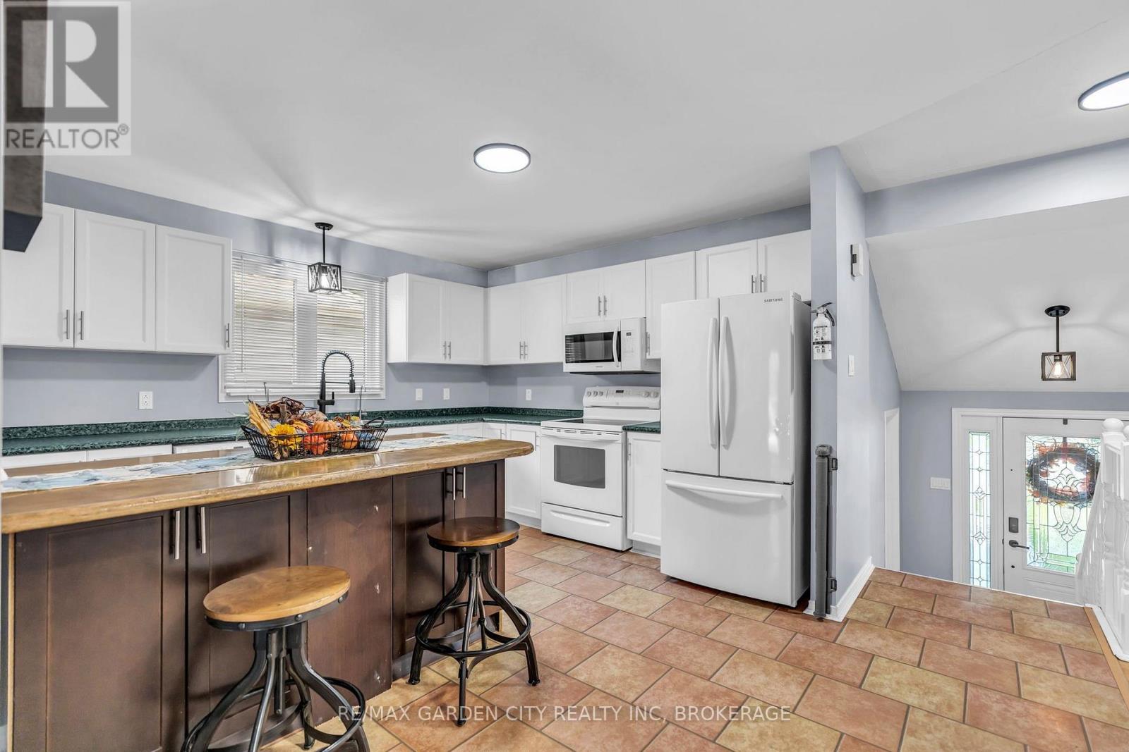 80 Beckett Boulevard, Tillsonburg, Ontario  N4G 5N3 - Photo 7 - X13684408