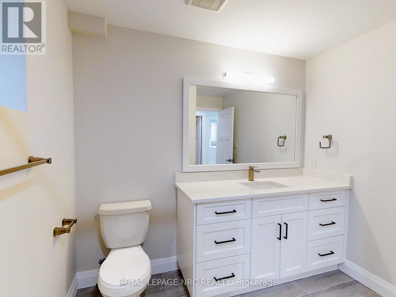 Lower - 10a Smythe Street, St. Catharines, Ontario  L2P 2G8 - Photo 16 - X13684430