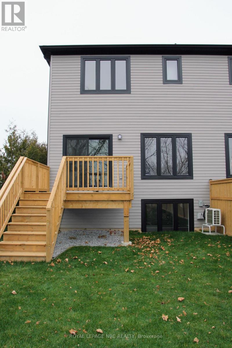 Lower - 10a Smythe Street, St. Catharines, Ontario  L2P 2G8 - Photo 23 - X13684430