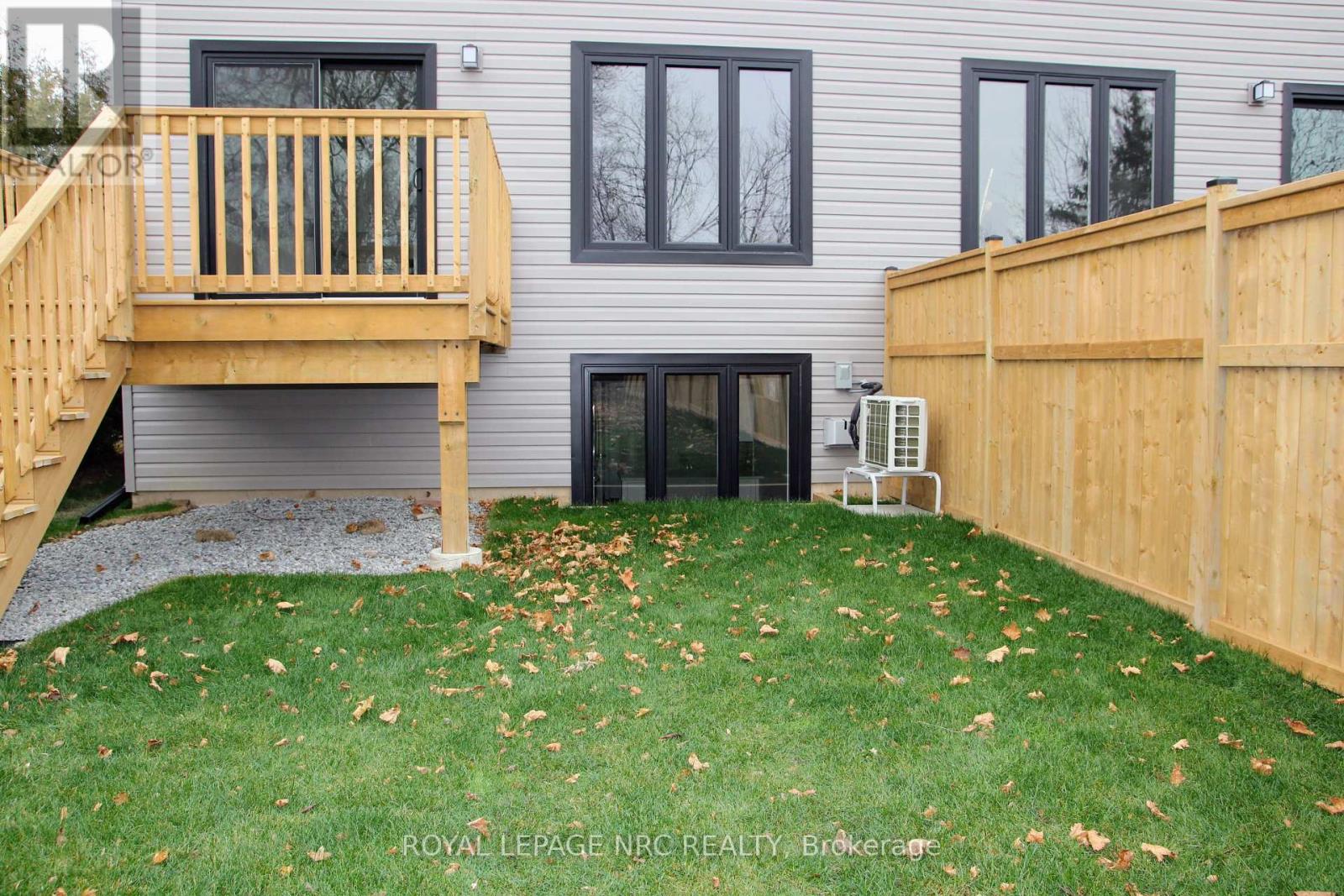Lower - 10a Smythe Street, St. Catharines, Ontario  L2P 2G8 - Photo 25 - X13684430