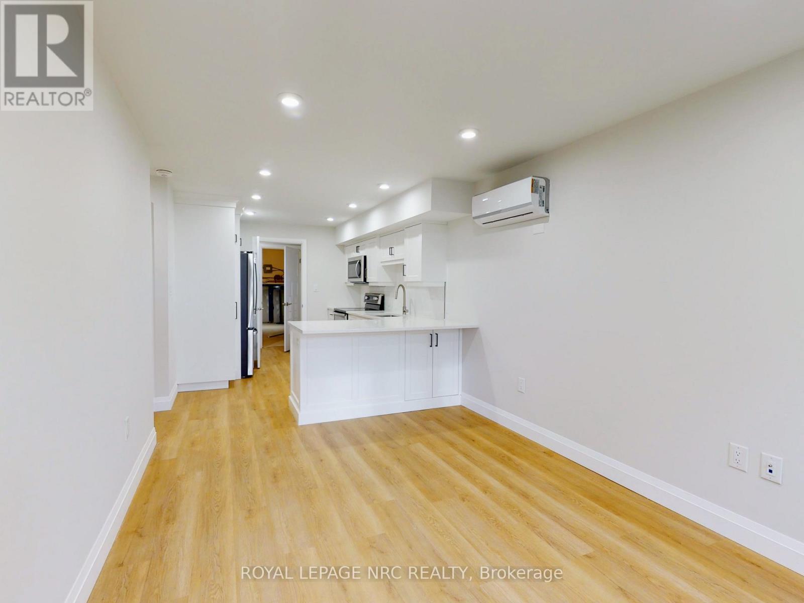 Lower - 10a Smythe Street, St. Catharines, Ontario  L2P 2G8 - Photo 7 - X13684430