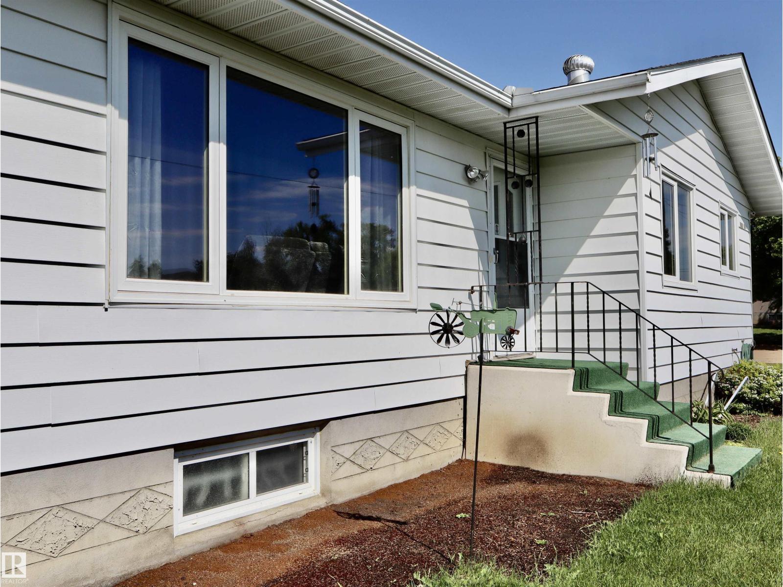5530 46 street, Barrhead
