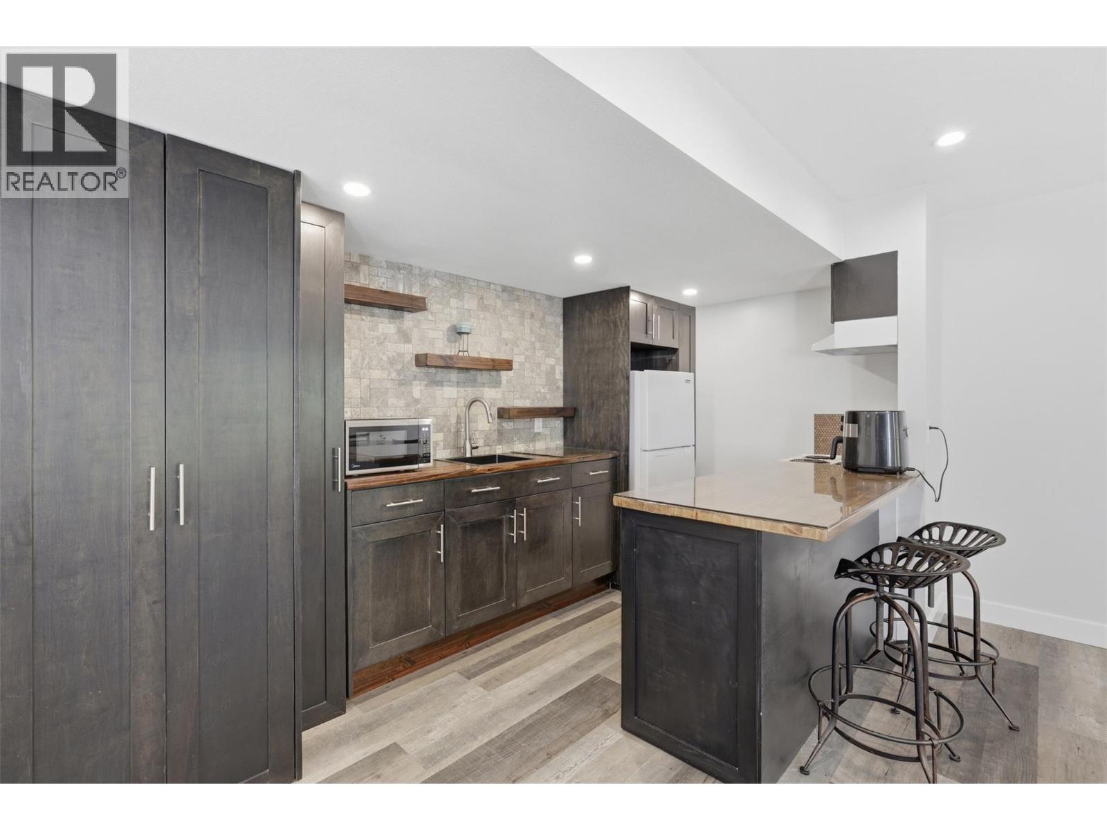 1532 Emerald Drive, Kamloops, British Columbia  V2E 0C1 - Photo 43 - 10397985