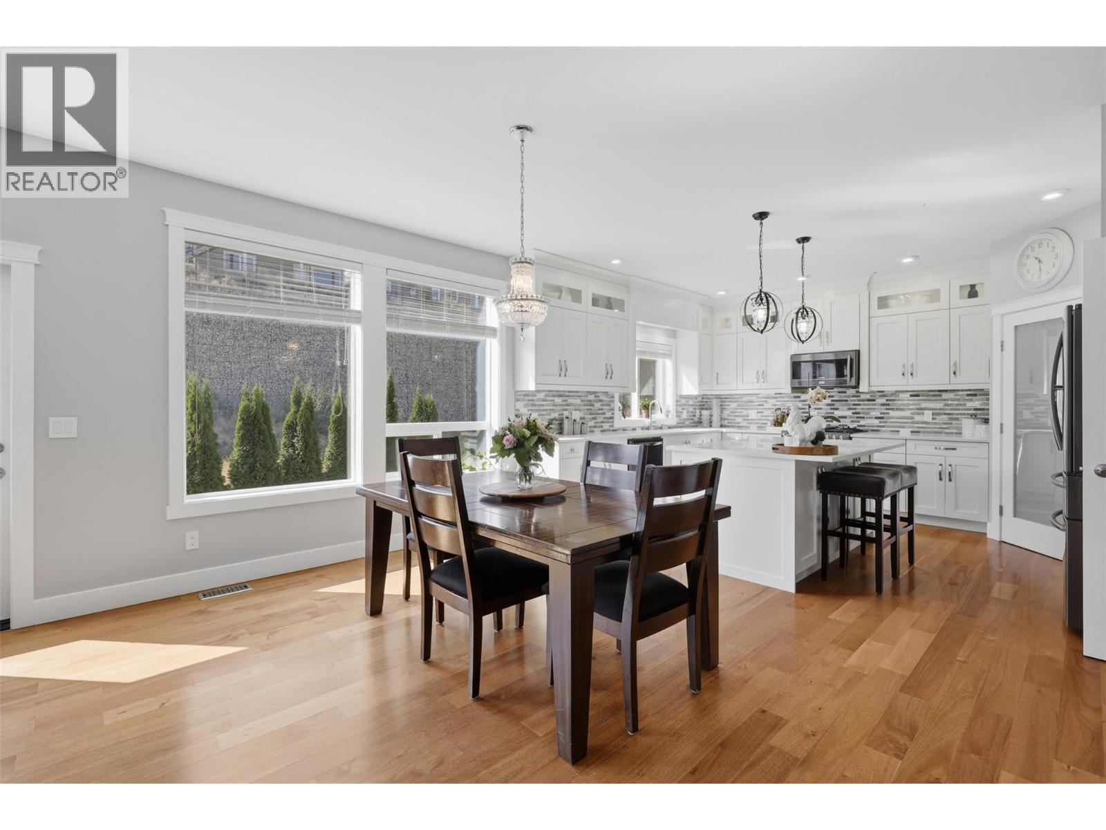 1532 Emerald Drive, Kamloops, British Columbia  V2E 0C1 - Photo 9 - 10397985