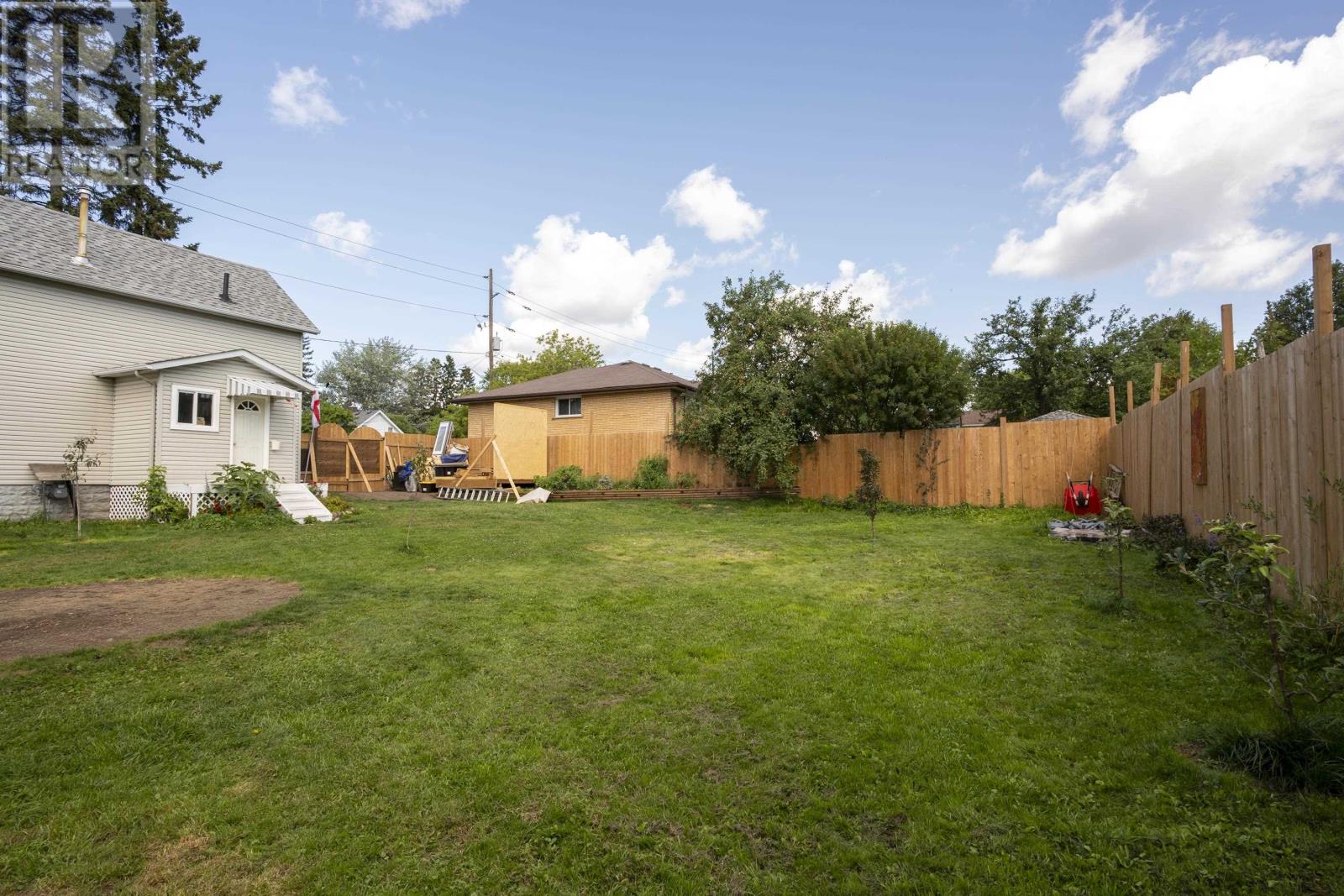 73 Empress Ave N, Thunder Bay, Ontario  P7A 6C2 - Photo 10 - TB2602400