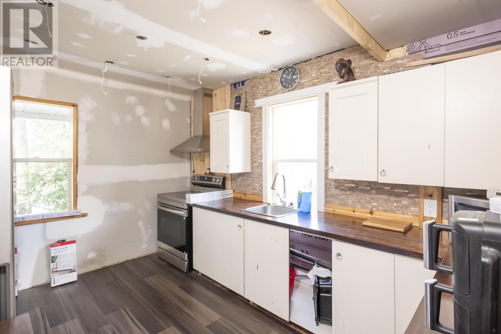 73 Empress Ave N, Thunder Bay, Ontario  P7A 6C2 - Photo 22 - TB2602400