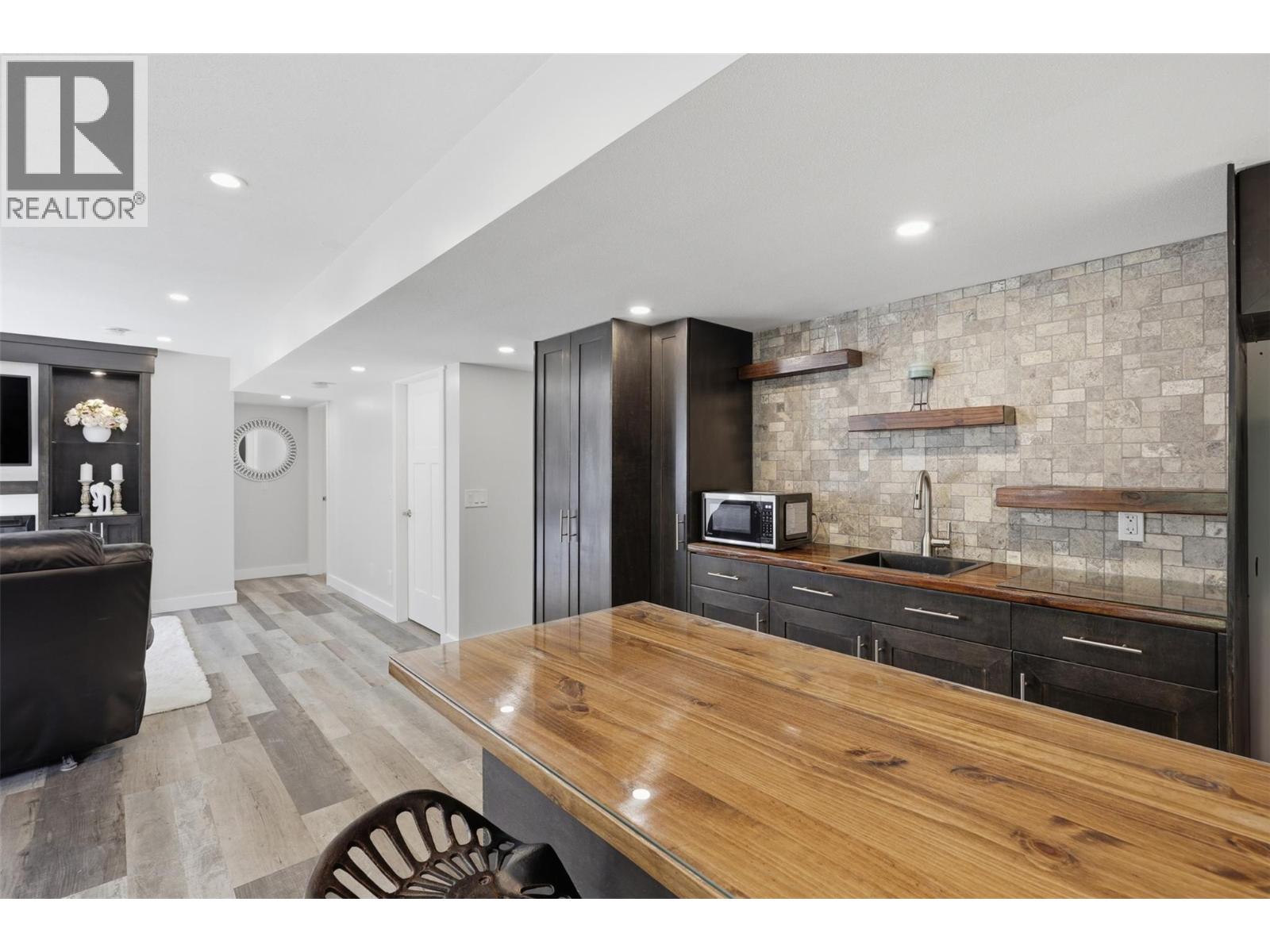 1532 Emerald Drive, Kamloops, British Columbia  V2E 0C1 - Photo 45 - 10397985