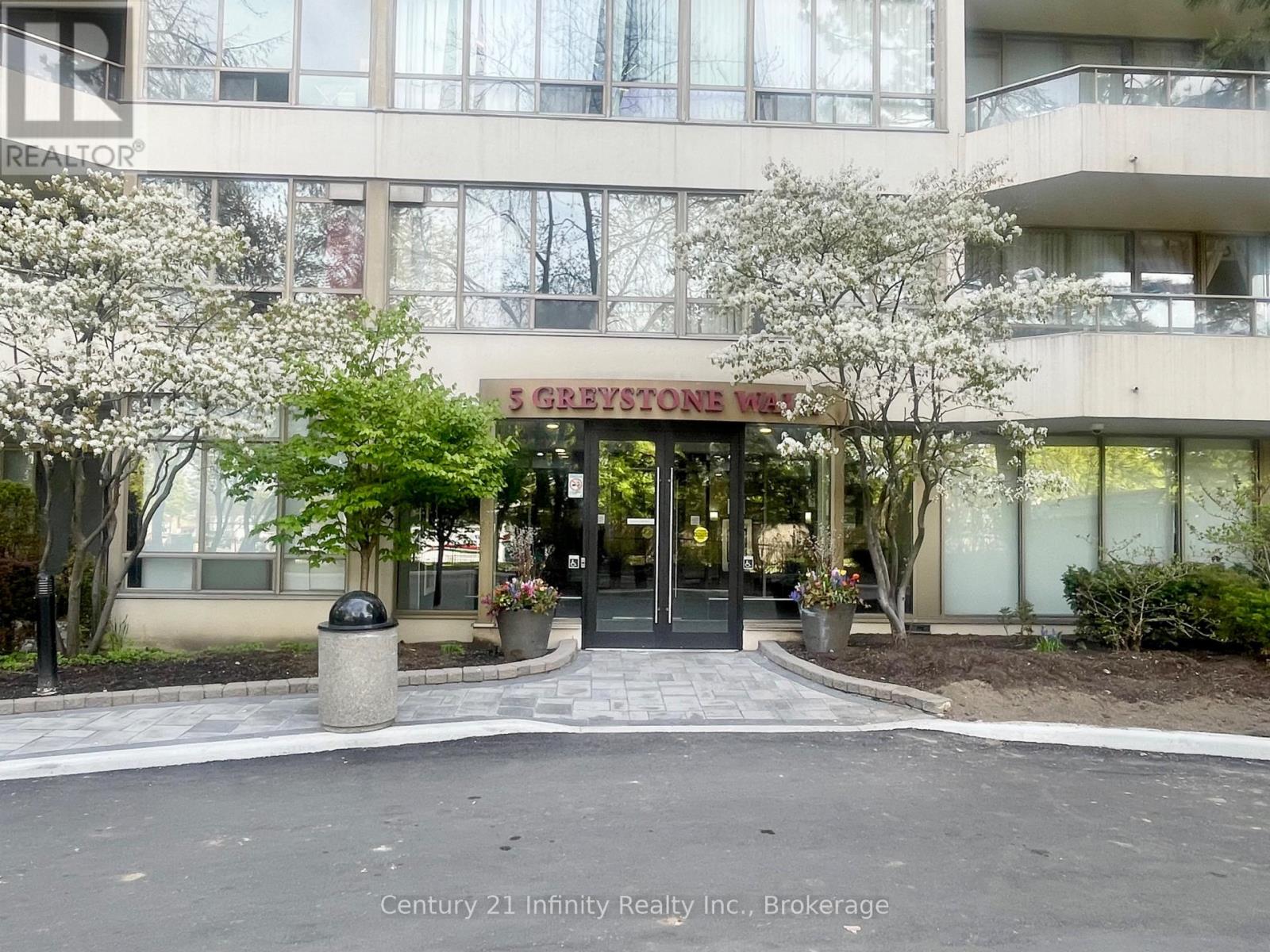 1206 - 5 Greystone Walk Drive, Toronto, Ontario  M1K 5J5 - Photo 1 - E13684428