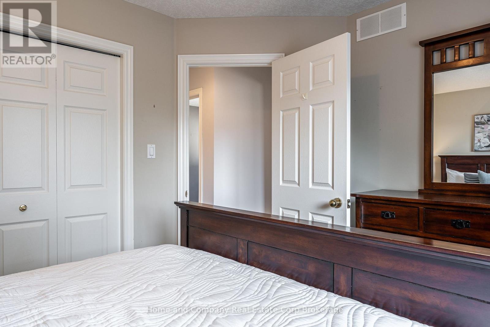 402 Douglas Street, Stratford, Ontario  N5A 7Z7 - Photo 21 - X13684448