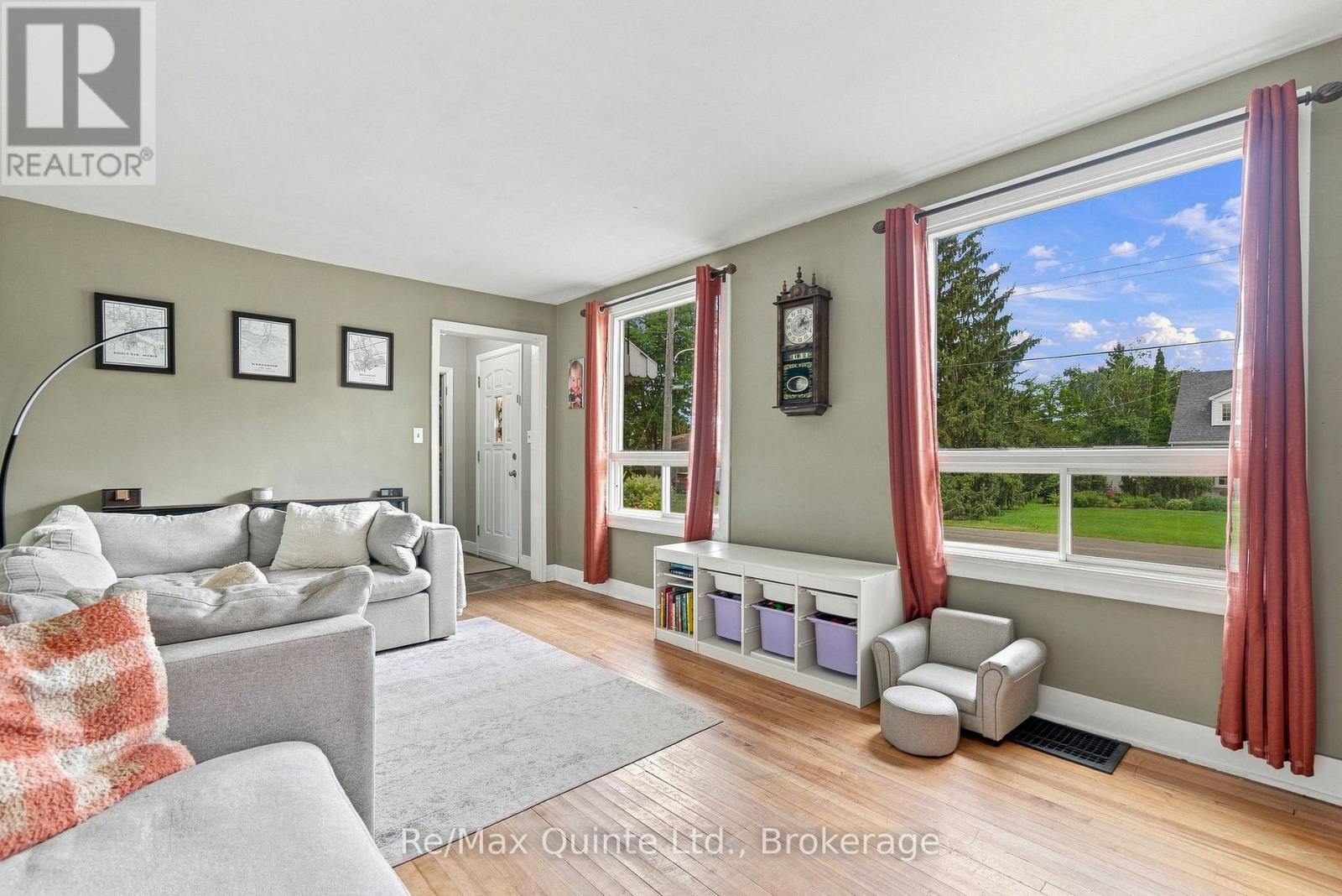 28 Shamrock Road, Belleville, Ontario  K8P 4J2 - Photo 9 - X13684490