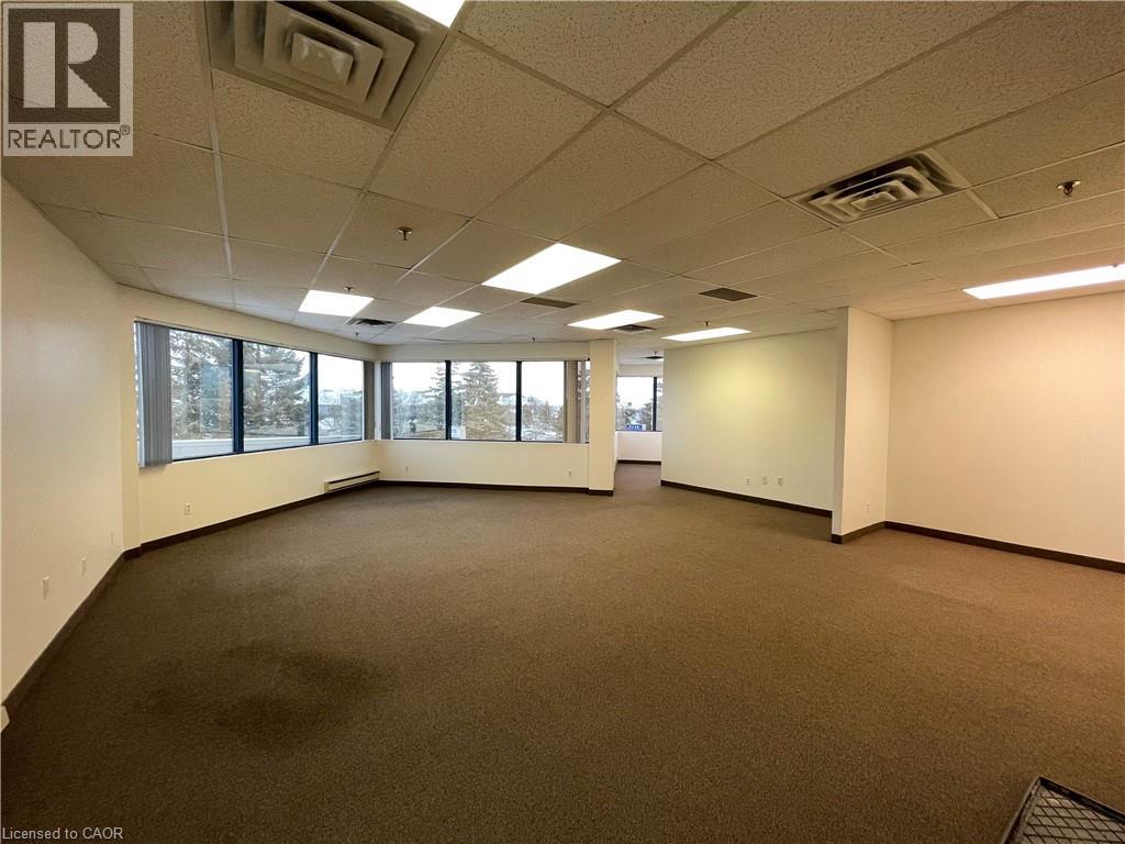 2150 Winston Park Drive Unit# 211, Oakville, Ontario  L6H 5W1 - Photo 2 - XH4184186