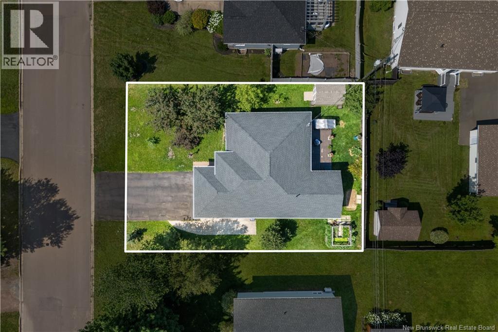 98 Airview, Dieppe, New Brunswick  E1A 5Y1 - Photo 3 - NB144923