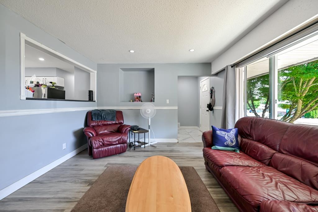 33465 Hawthorne Avenue, Abbotsford, British Columbia  V2S 1B7 - Photo 7 - R3155312