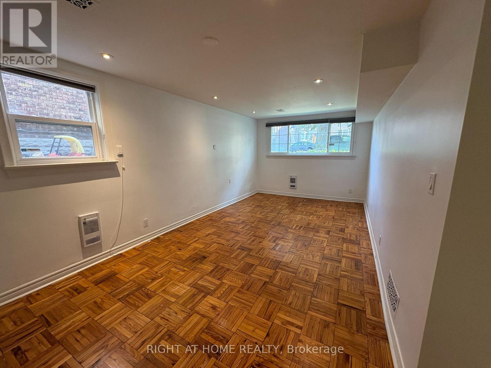 One - 170 Bowood Avenue, Toronto, Ontario  M4N 1Y6 - Photo 3 - C13684336