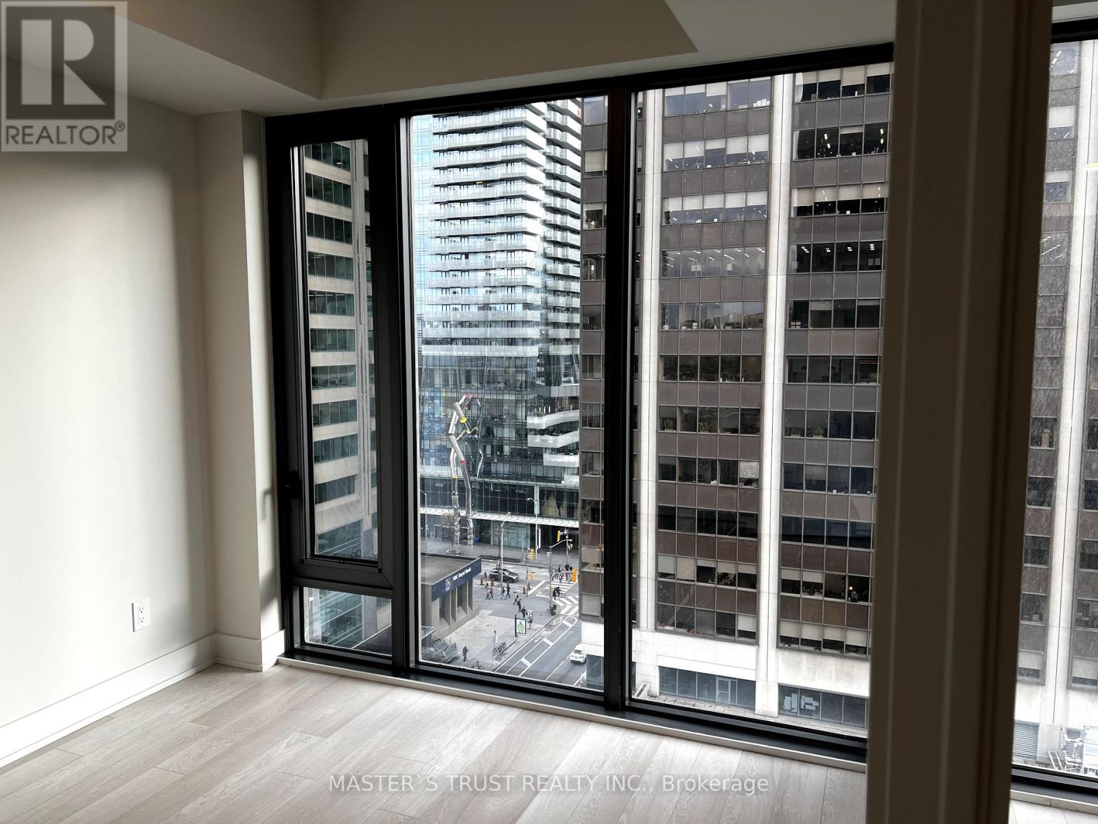 1105 - 8 Cumberland Street, Toronto, Ontario  M4W 0B6 - Photo 6 - C13684342