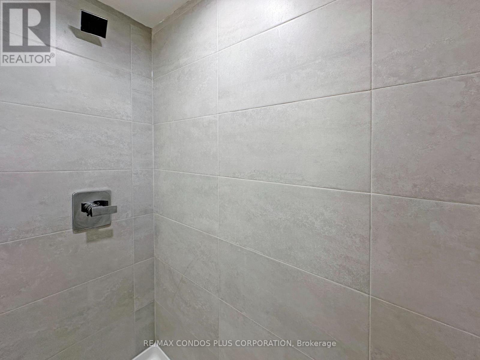 9 - 871 Sheppard Avenue W, Toronto, Ontario  M3H 0E8 - Photo 3 - C13684370