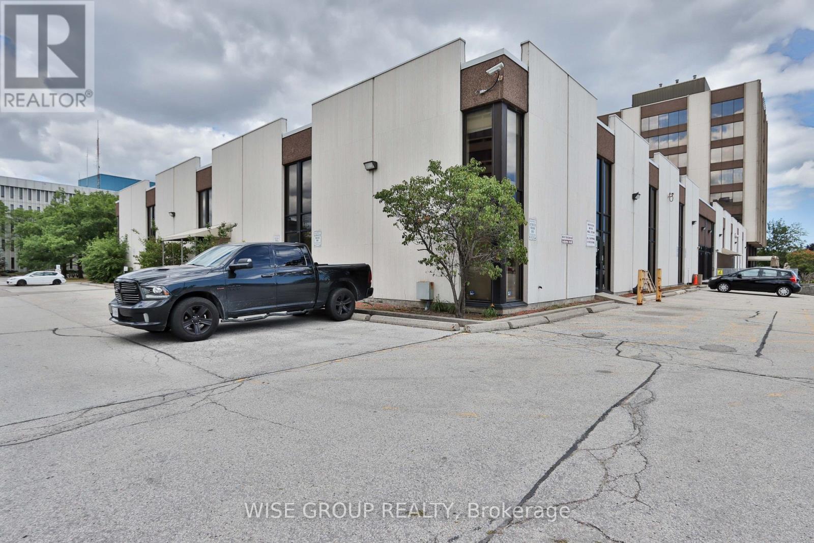 110 - 2450 Victoria Park Avenue, Toronto, Ontario  M2J 4A2 - Photo 4 - C13684378