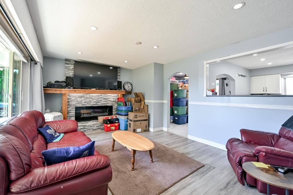 33465 Hawthorne Avenue, Abbotsford, British Columbia  V2S 1B7 - Photo 5 - R3155312
