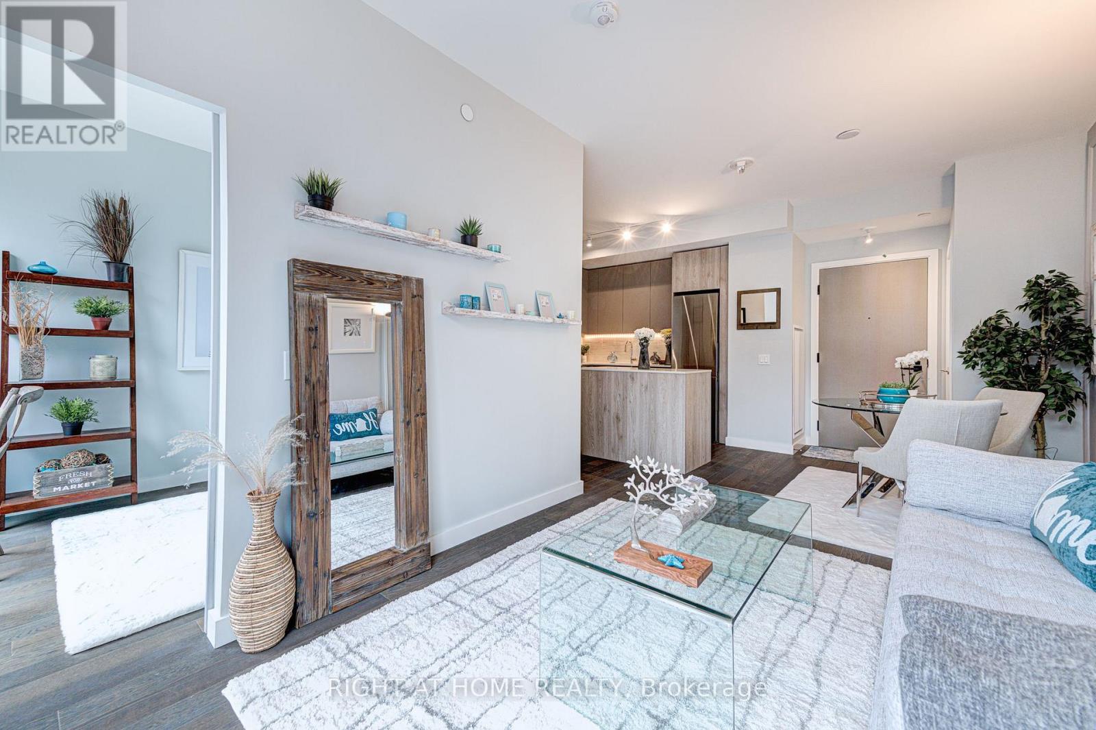 411 - 2 Church Street, Toronto, Ontario  M5E 0E1 - Photo 3 - C13684514
