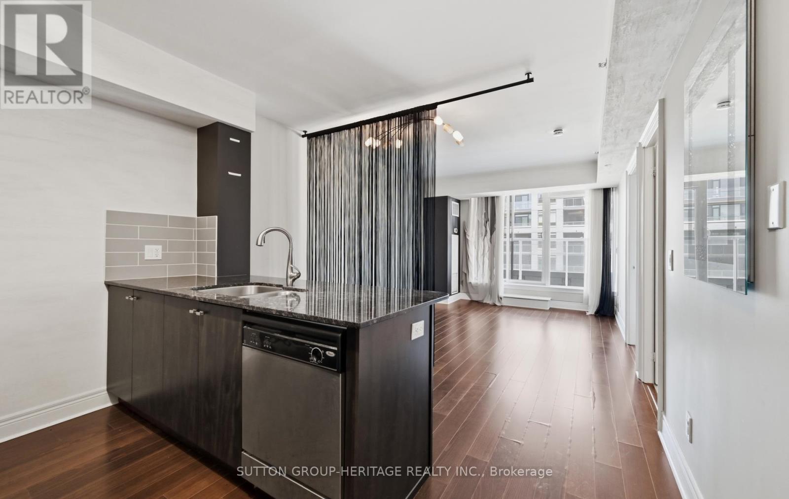 307 - 701 SHEPPARD AVENUE W, Toronto, Ontario
