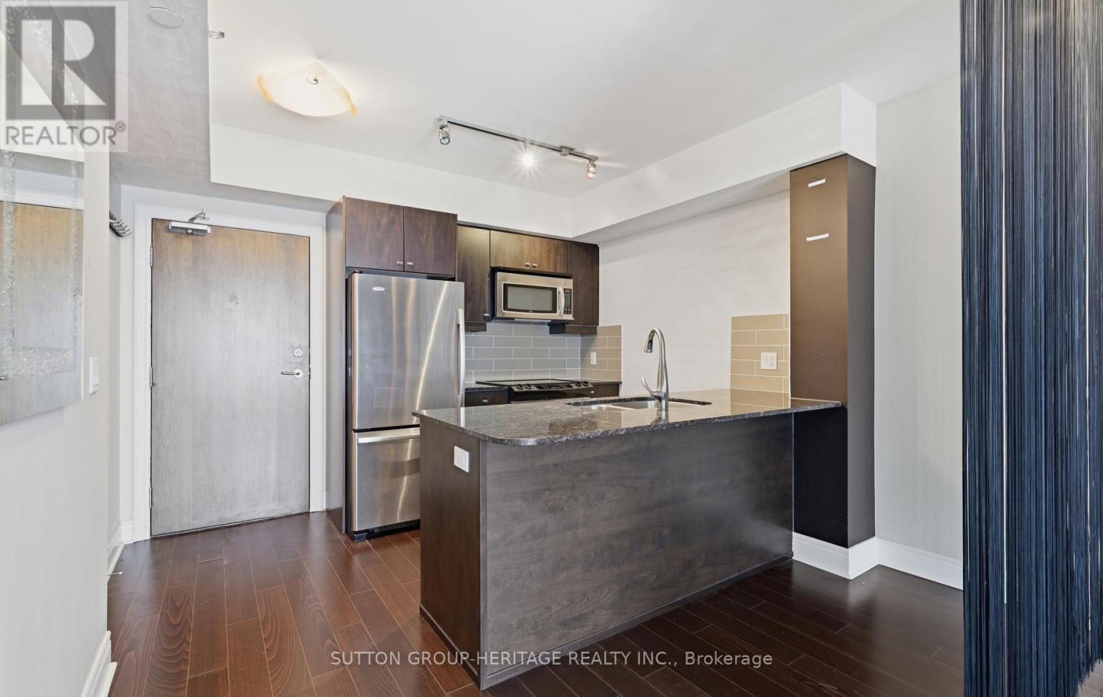 307 - 701 Sheppard Avenue W, Toronto, Ontario  M3H 0B2 - Photo 2 - C13684544