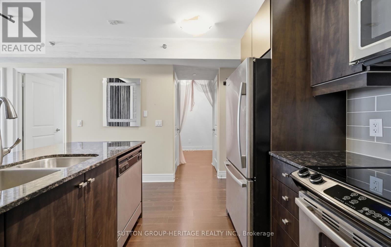 307 - 701 Sheppard Avenue W, Toronto, Ontario  M3H 0B2 - Photo 5 - C13684544