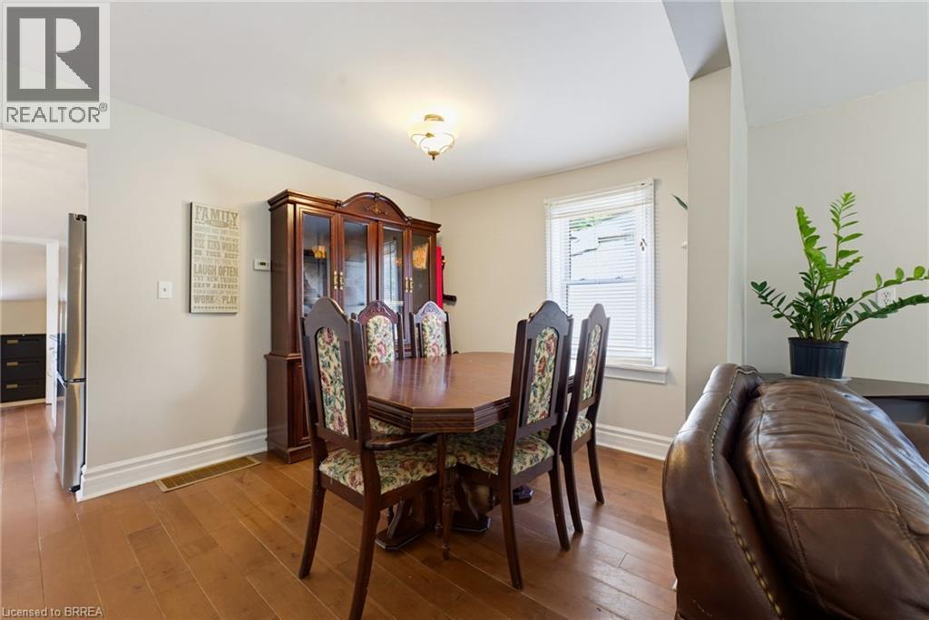 174 Wellington Street, Waterford, Ontario  N0E 1Y0 - Photo 8 - 40853471