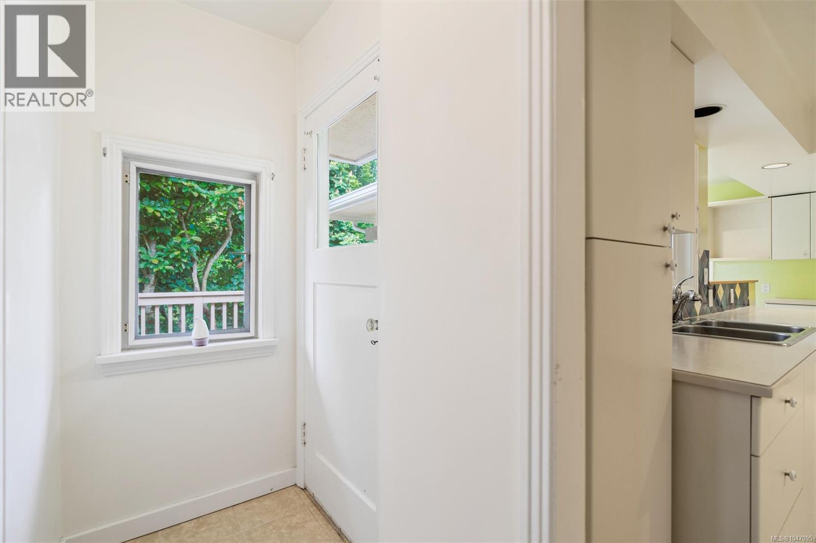 2758 Dunlevy St, Oak Bay, British Columbia  V8R 5Z5 - Photo 21 - 1047095
