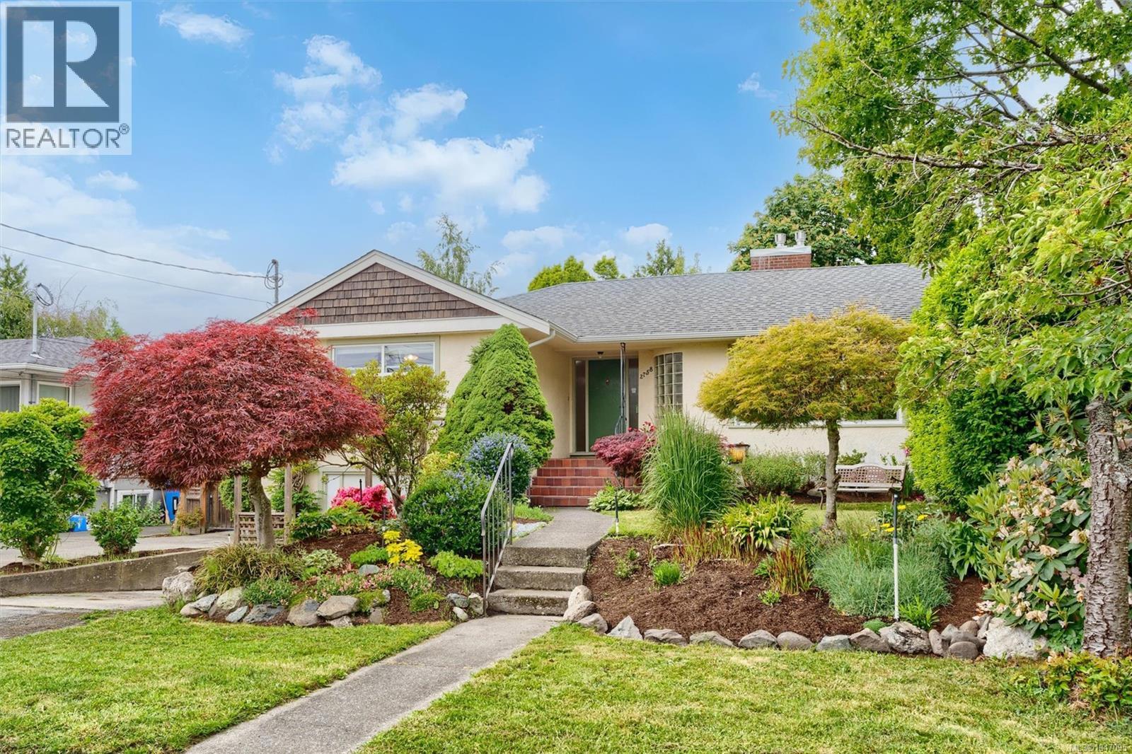 2758 Dunlevy St, Oak Bay, British Columbia  V8R 5Z5 - Photo 40 - 1047095
