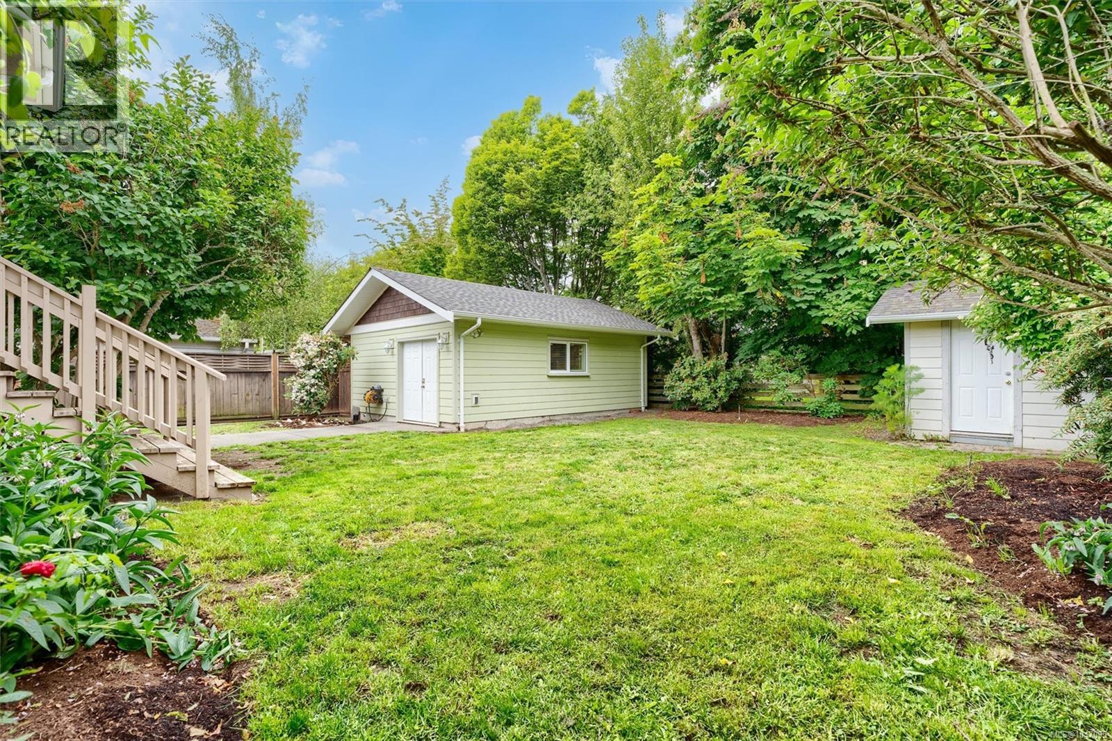 2758 Dunlevy St, Oak Bay, British Columbia  V8R 5Z5 - Photo 37 - 1047095