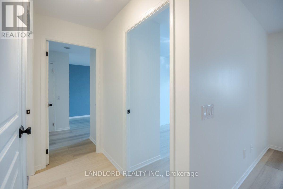 512 - 1863 Queen Street E, Toronto, Ontario  M4L 3Y6 - Photo 10 - E13684542