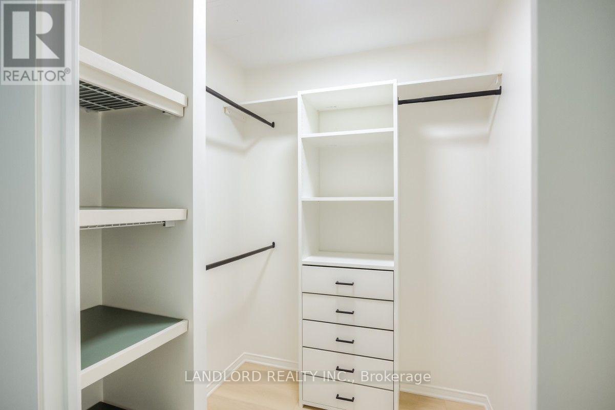 512 - 1863 Queen Street E, Toronto, Ontario  M4L 3Y6 - Photo 14 - E13684542