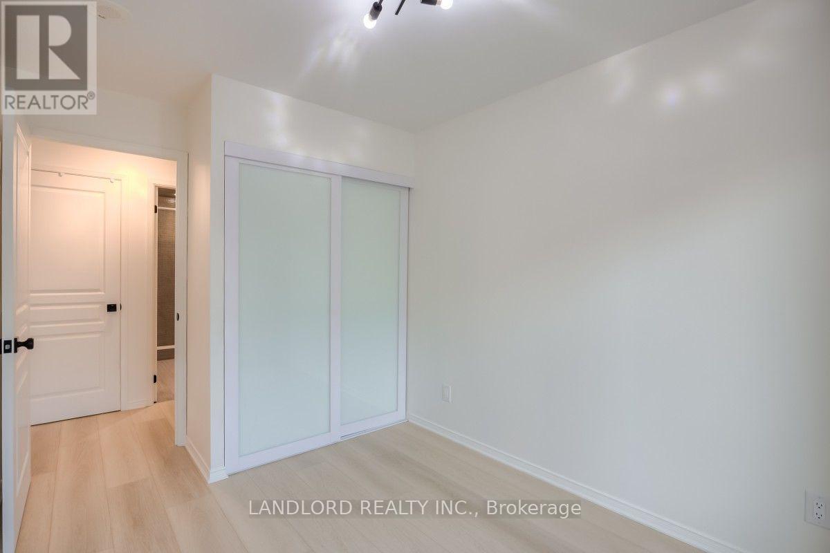 512 - 1863 Queen Street E, Toronto, Ontario  M4L 3Y6 - Photo 16 - E13684542