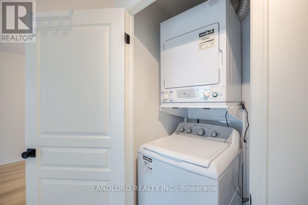 512 - 1863 Queen Street E, Toronto, Ontario  M4L 3Y6 - Photo 18 - E13684542
