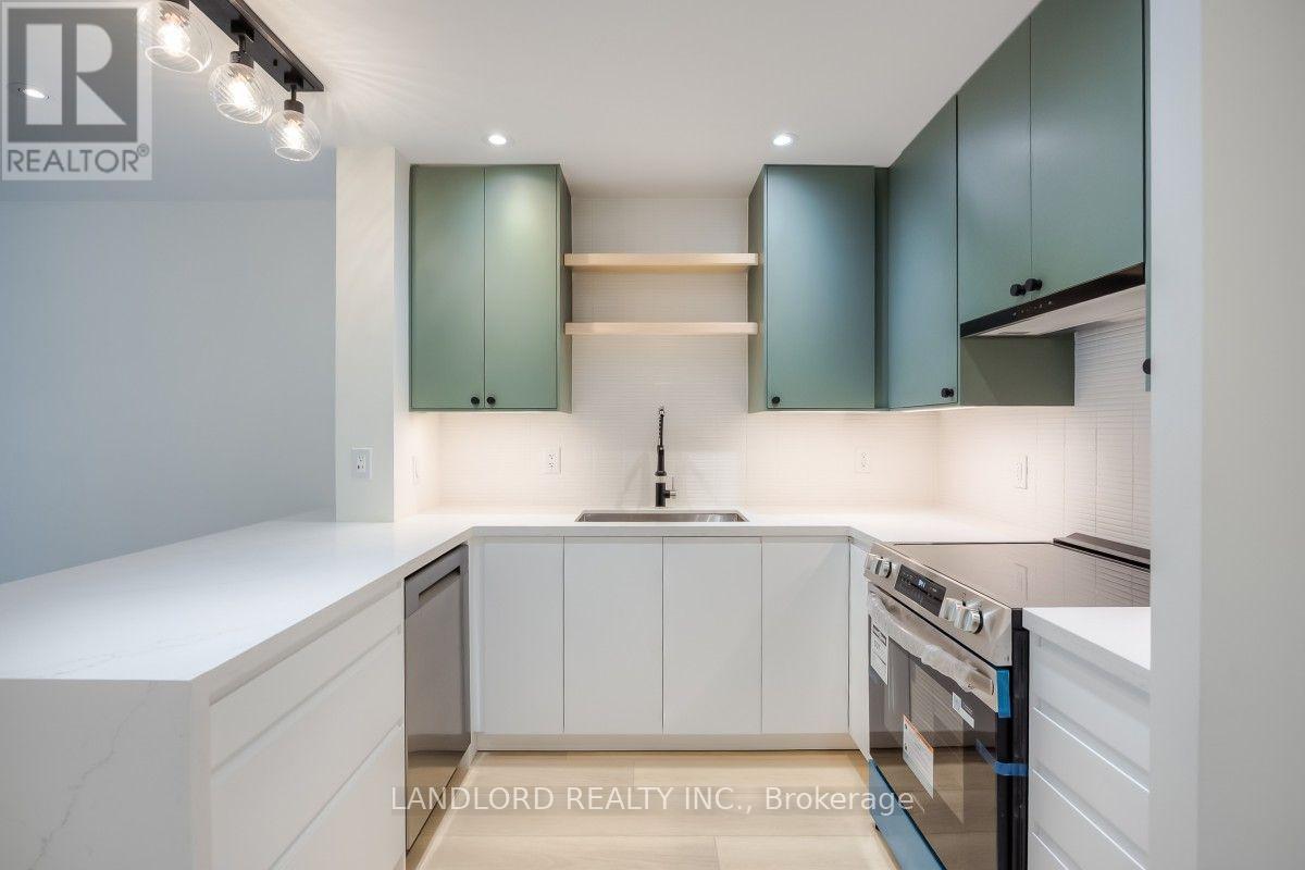 512 - 1863 Queen Street E, Toronto, Ontario  M4L 3Y6 - Photo 8 - E13684542